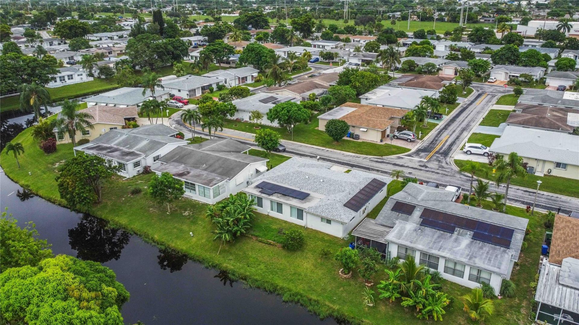 735 NW 73rd Terrace, Margate, FL 33063 Photo