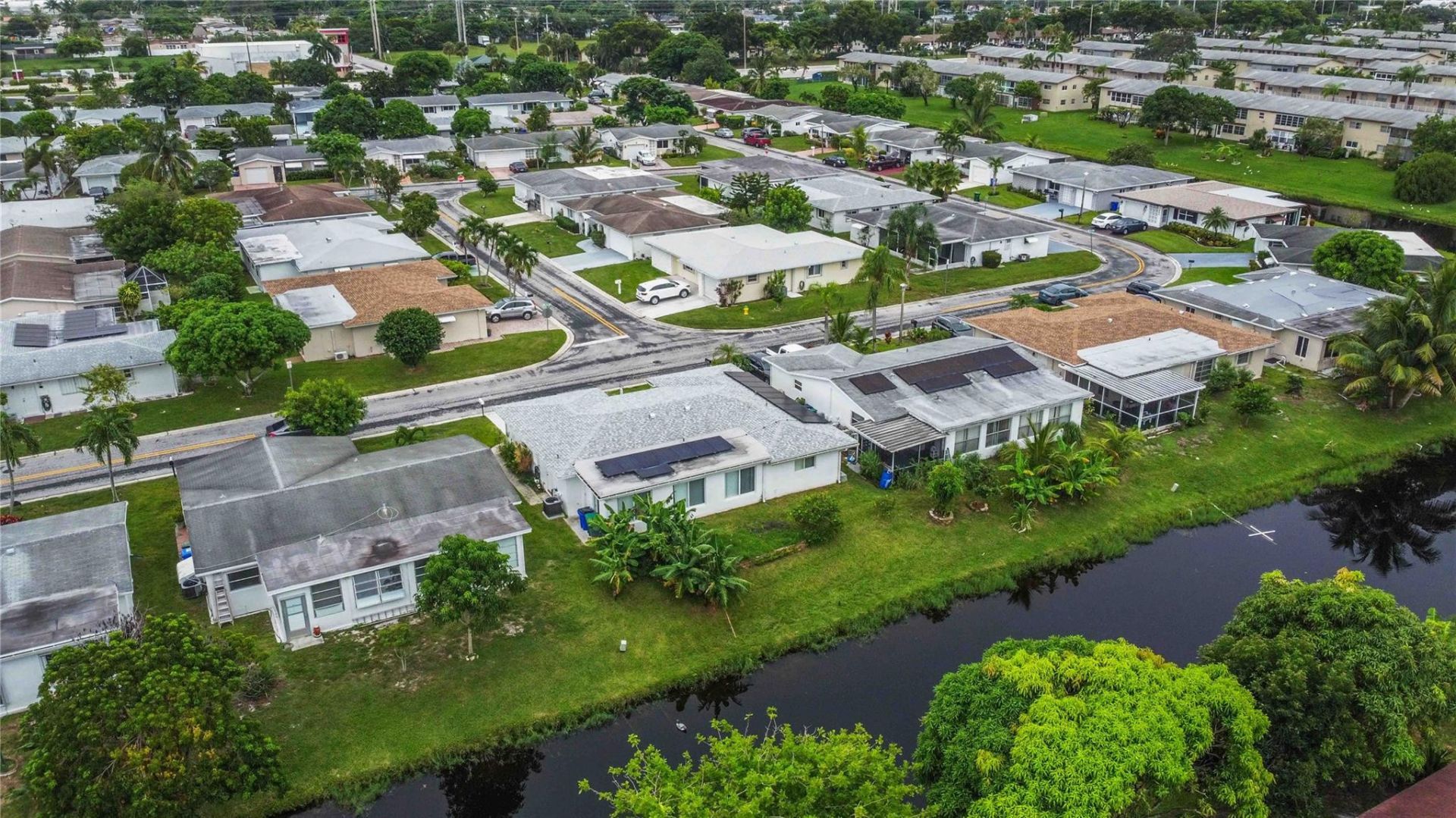 735 NW 73rd Terrace, Margate, FL 33063 Photo