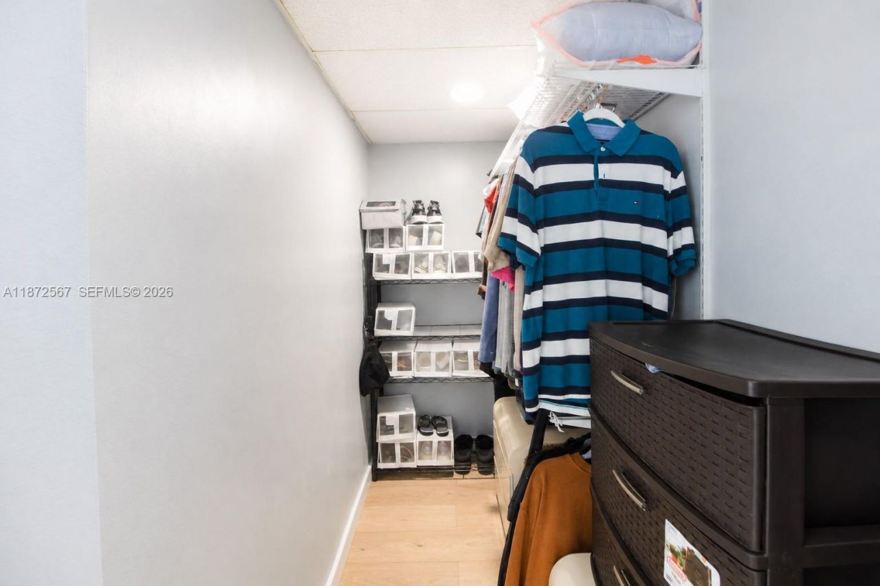 1950 S Ocean Dr, Unit 11D, Hallandale Beach, FL 33009 Photo