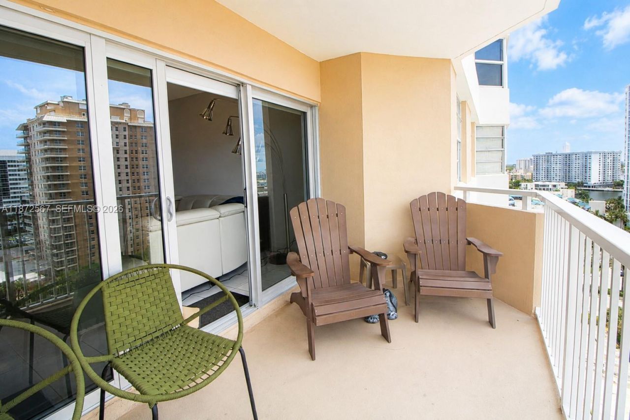 1950 S Ocean Dr, Unit 11D, Hallandale Beach, FL 33009 Photo