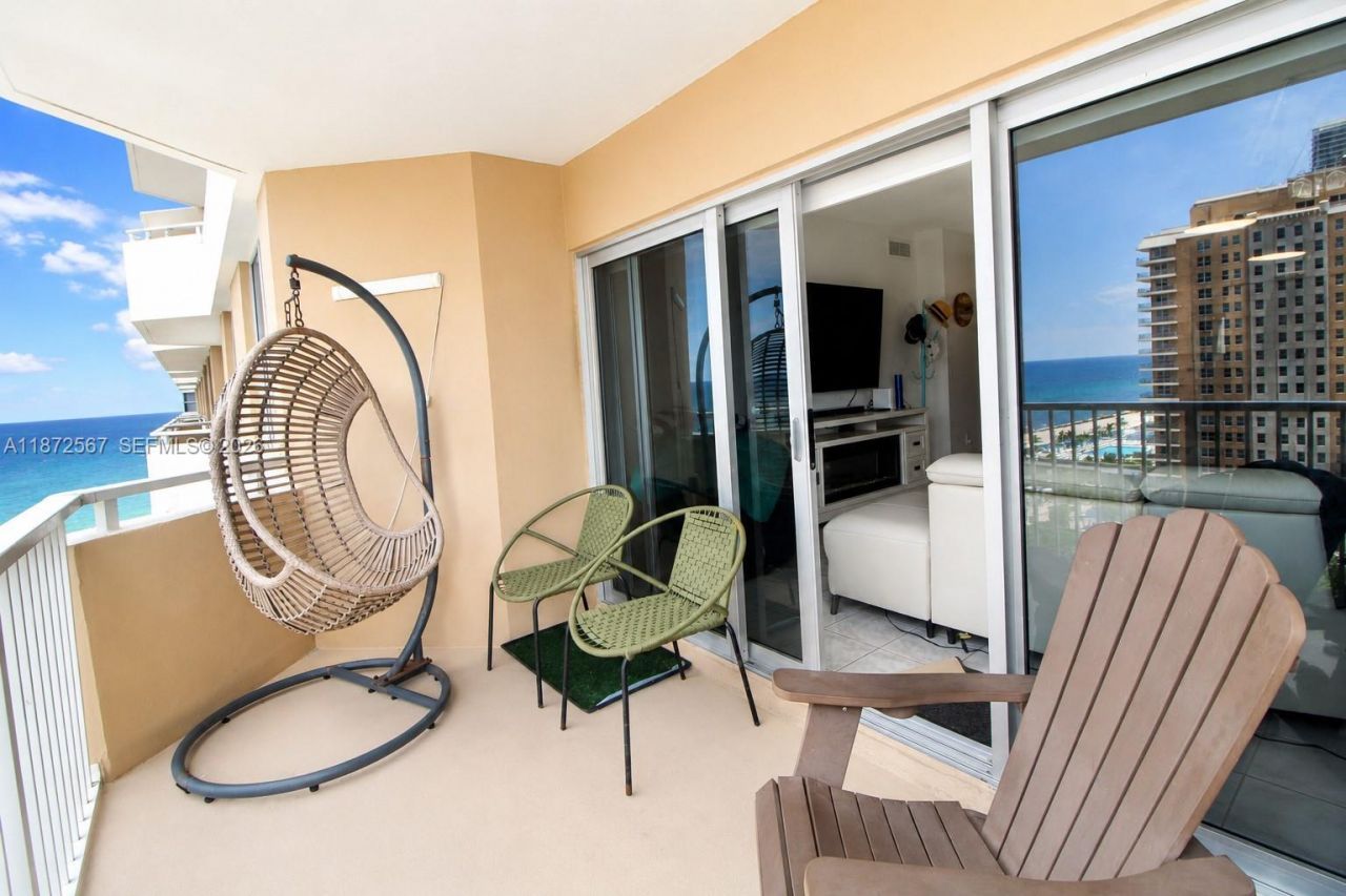 1950 S Ocean Dr, Unit 11D, Hallandale Beach, FL 33009 Photo