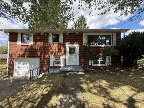 34 LEXINGTON AVENUE, Uniontown, PA 15401