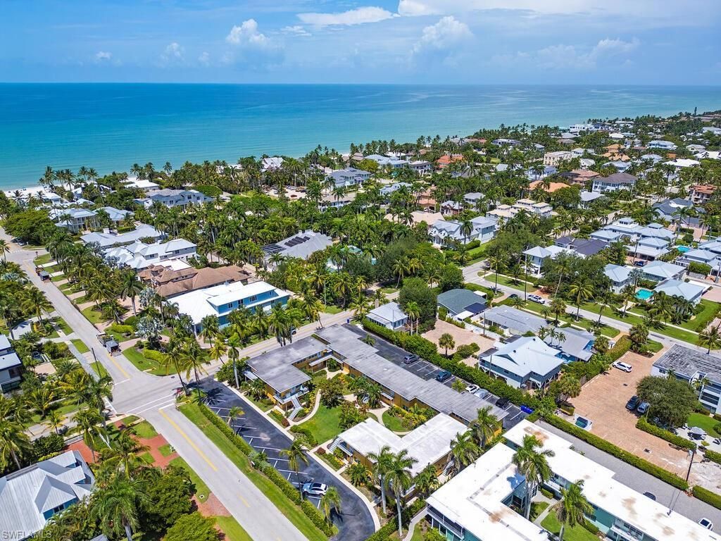 211 8th Ave S, Unit 211A, Naples, FL 34102 Photo