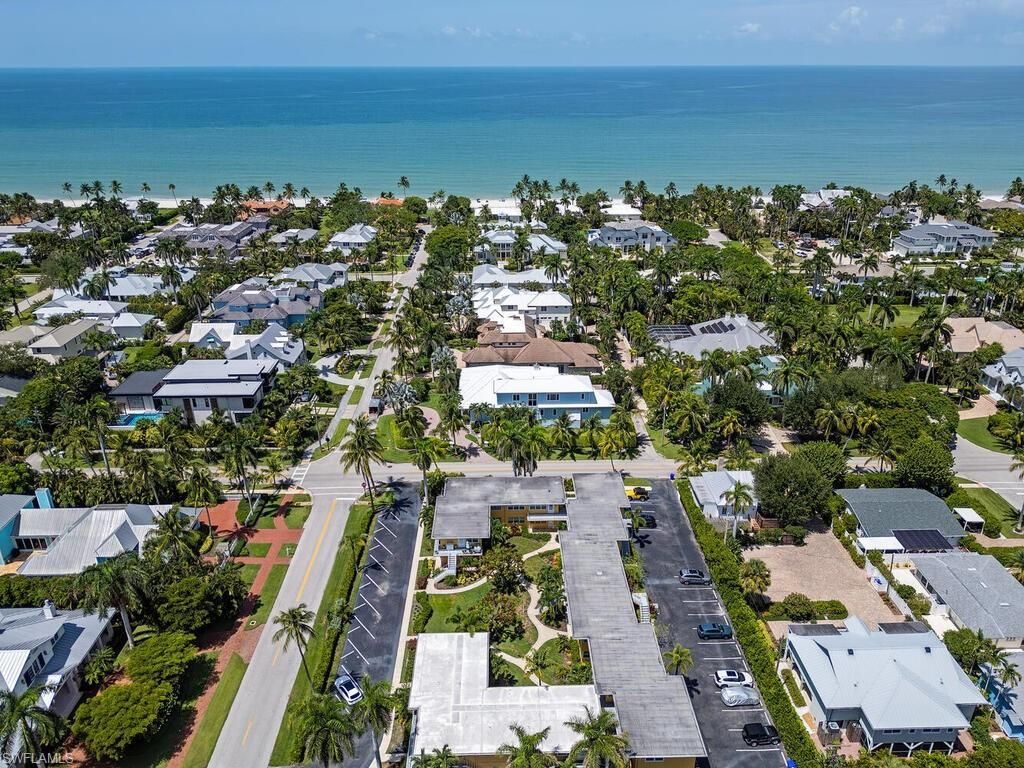 211 8th Ave S, Unit 211A, Naples, FL 34102 Photo