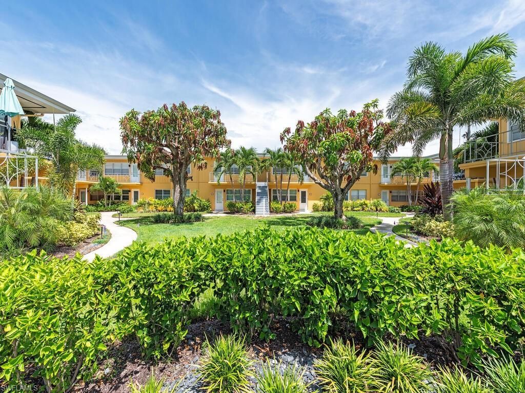 211 8th Ave S, Unit 211A, Naples, FL 34102 Photo