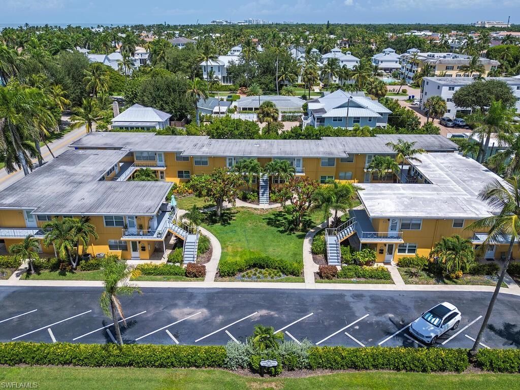 211 8th Ave S, Unit 211A, Naples, FL 34102 Photo