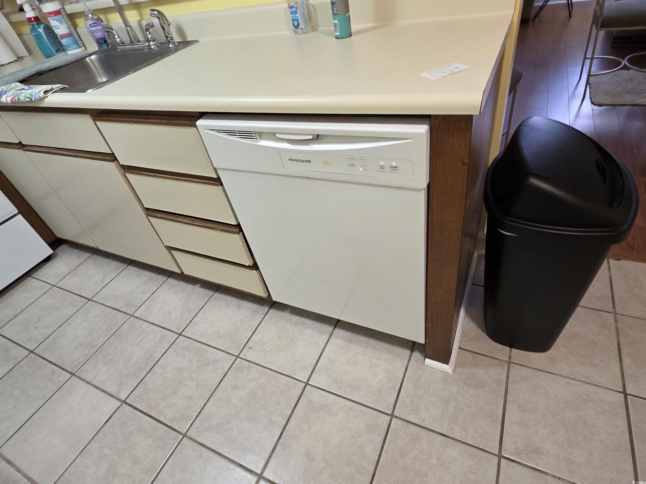 5905 S Highway 17 Photo 5