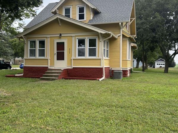 504 Main St, Coulter, IA 50431