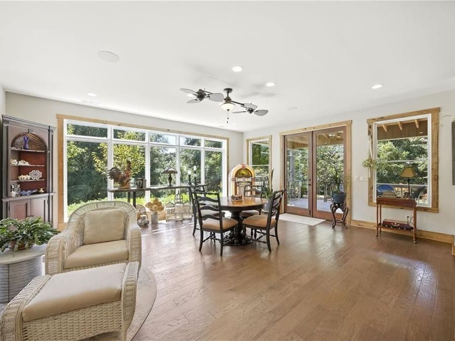 Property Image 24