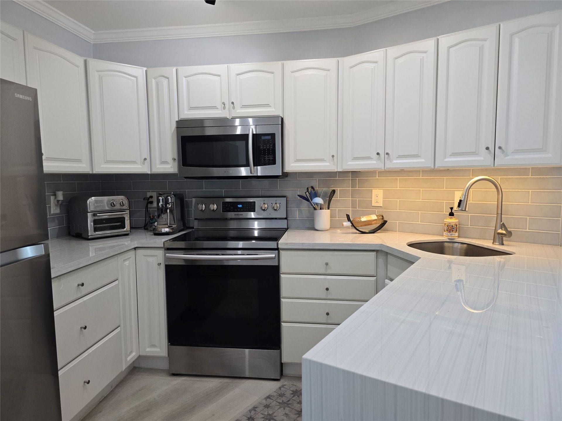 900 River Reach Drive, Unit 517, Fort Lauderdale, FL 33315 Photo