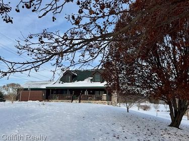 5748 W Coon Lake Road, Marion Twp, MI 48843