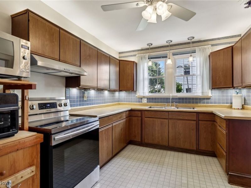 2040 Braewick Drive, Akron, OH 44313 Photo 7