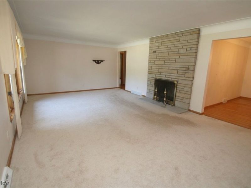 1051 Belwood Drive, Highland Heights, OH 44143 Photo 3