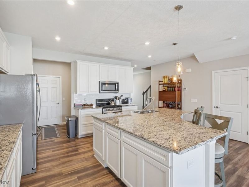 870 Dipper Lane, Unit 2, Aurora, OH 44202 Photo 14