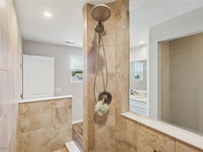 870 Dipper Lane, Unit 2, Aurora, OH 44202 Photo 36