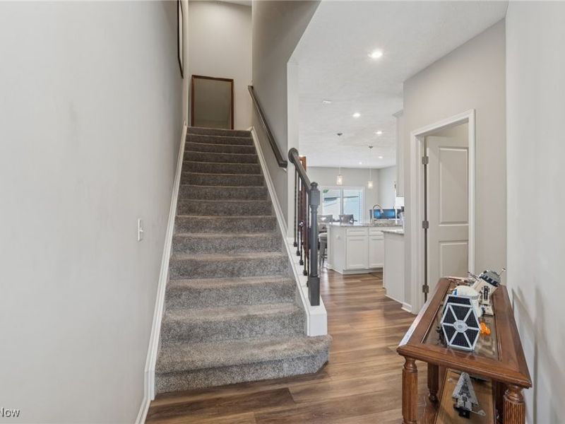 870 Dipper Lane, Unit 2, Aurora, OH 44202 Photo 5