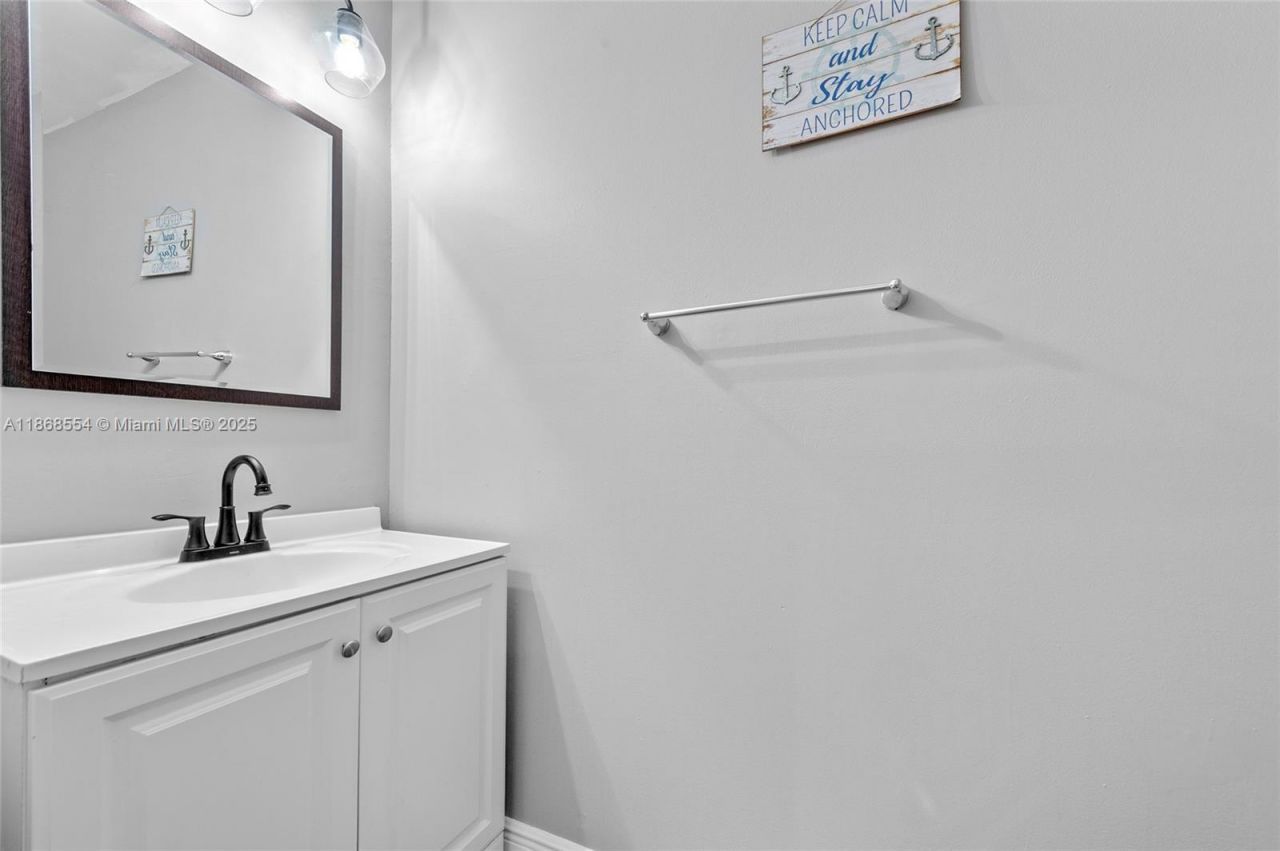 7068 Woodmont Ave, Tamarac, FL 33321 Photo