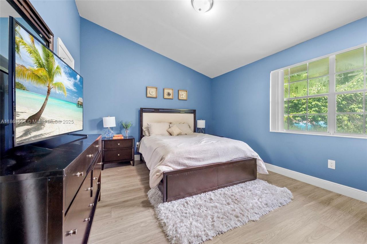 7068 Woodmont Ave, Tamarac, FL 33321 Photo