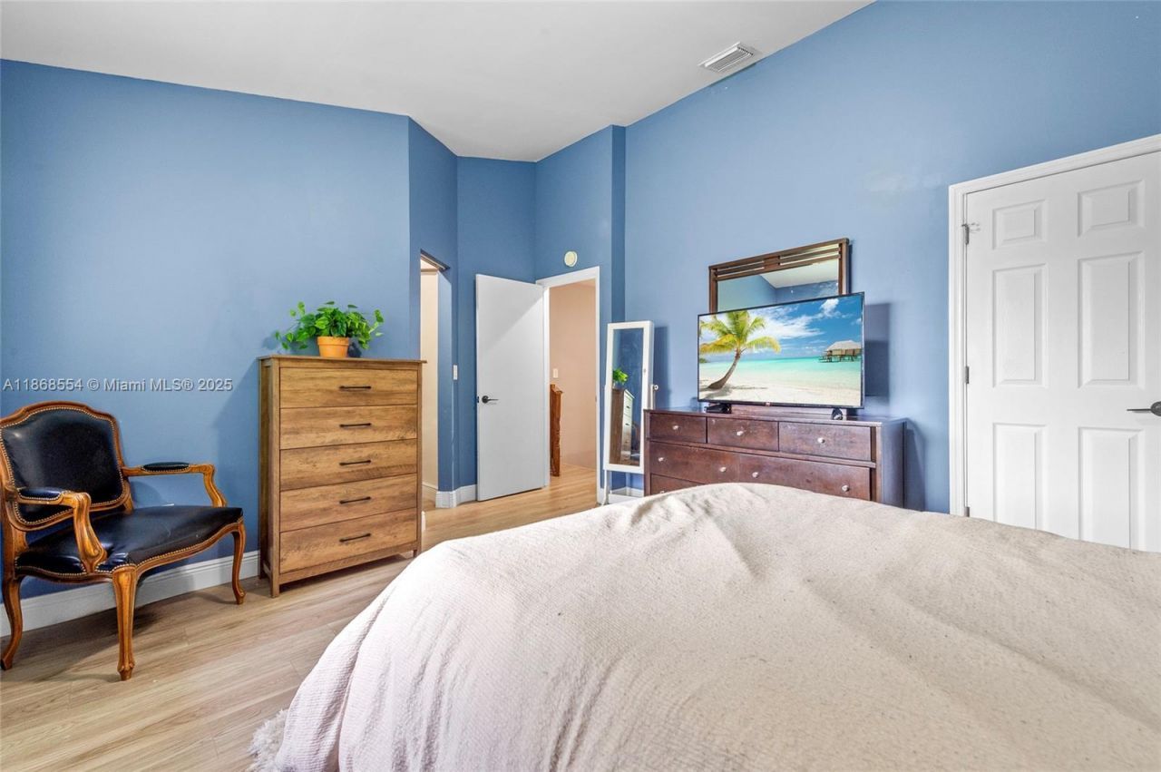 7068 Woodmont Ave, Tamarac, FL 33321 Photo