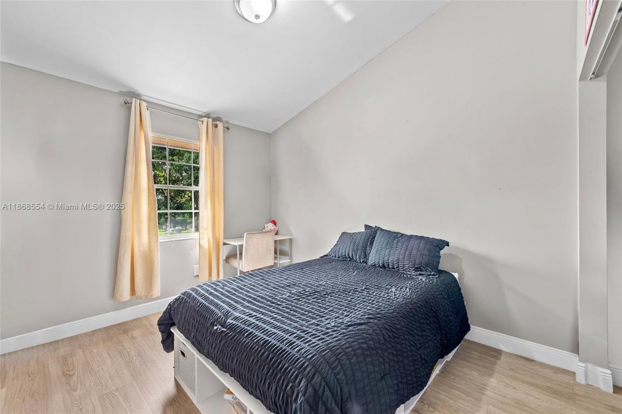 7068 Woodmont Ave, Tamarac, FL 33321 Photo