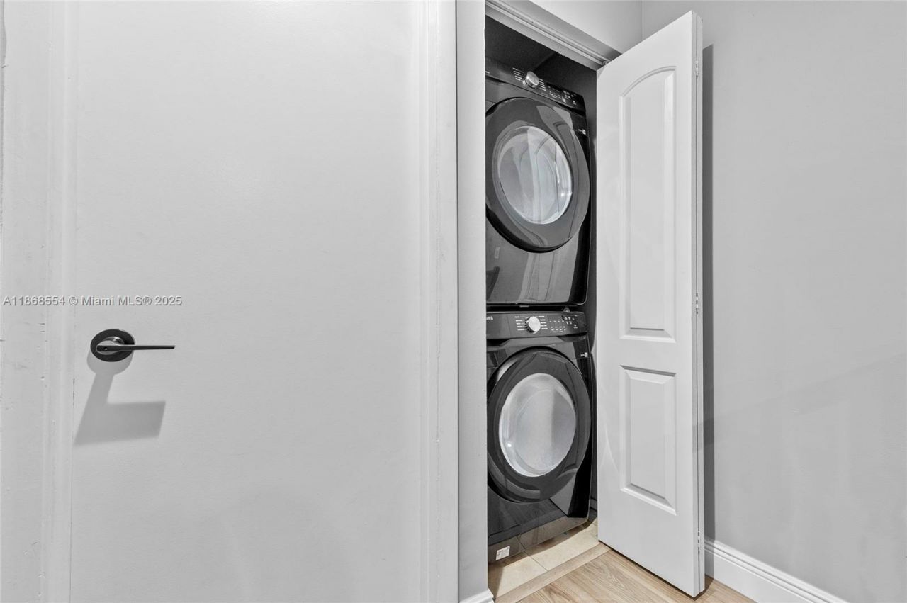 7068 Woodmont Ave, Tamarac, FL 33321 Photo