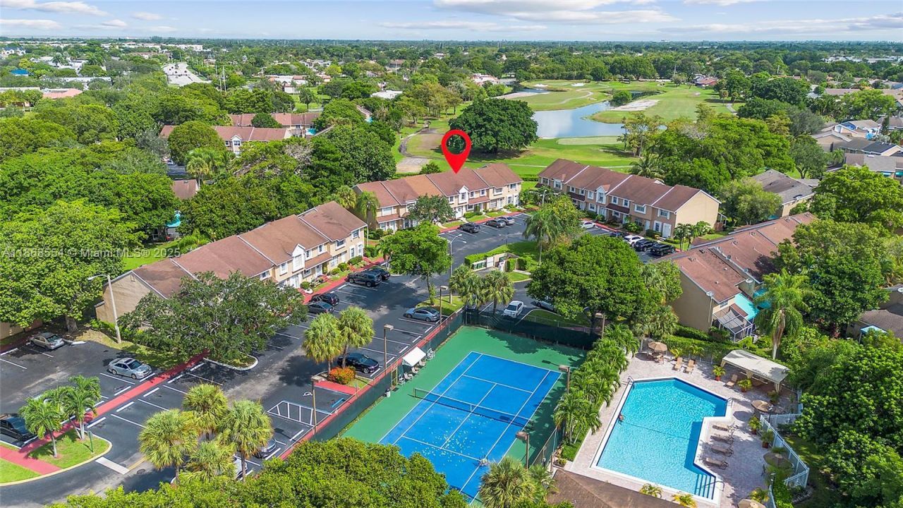 7068 Woodmont Ave, Tamarac, FL 33321 Photo