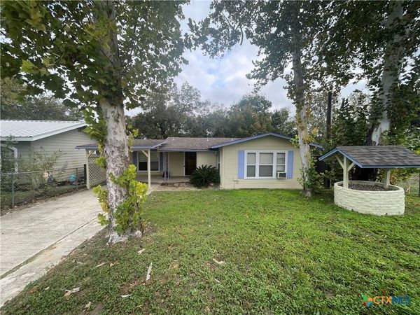 1015 Reiley Road, Seguin, TX 78155