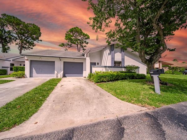 6117 Elsinore Circle, Greenacres, FL 33463