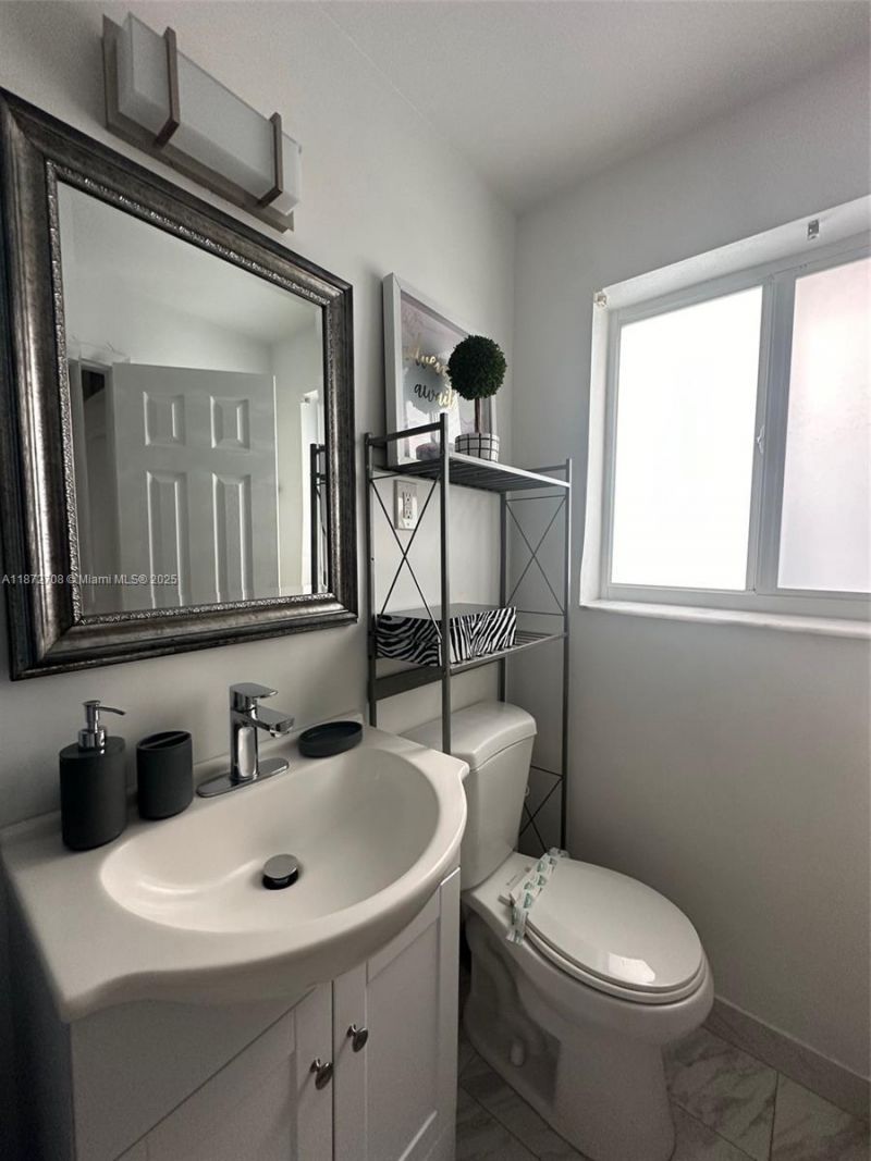 116 SE 9th Ct, Hallandale Beach, FL 33009 Photo