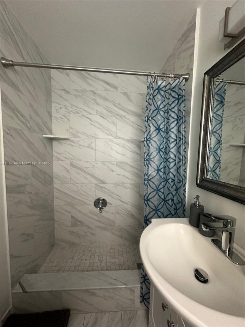 116 SE 9th Ct, Hallandale Beach, FL 33009 Photo