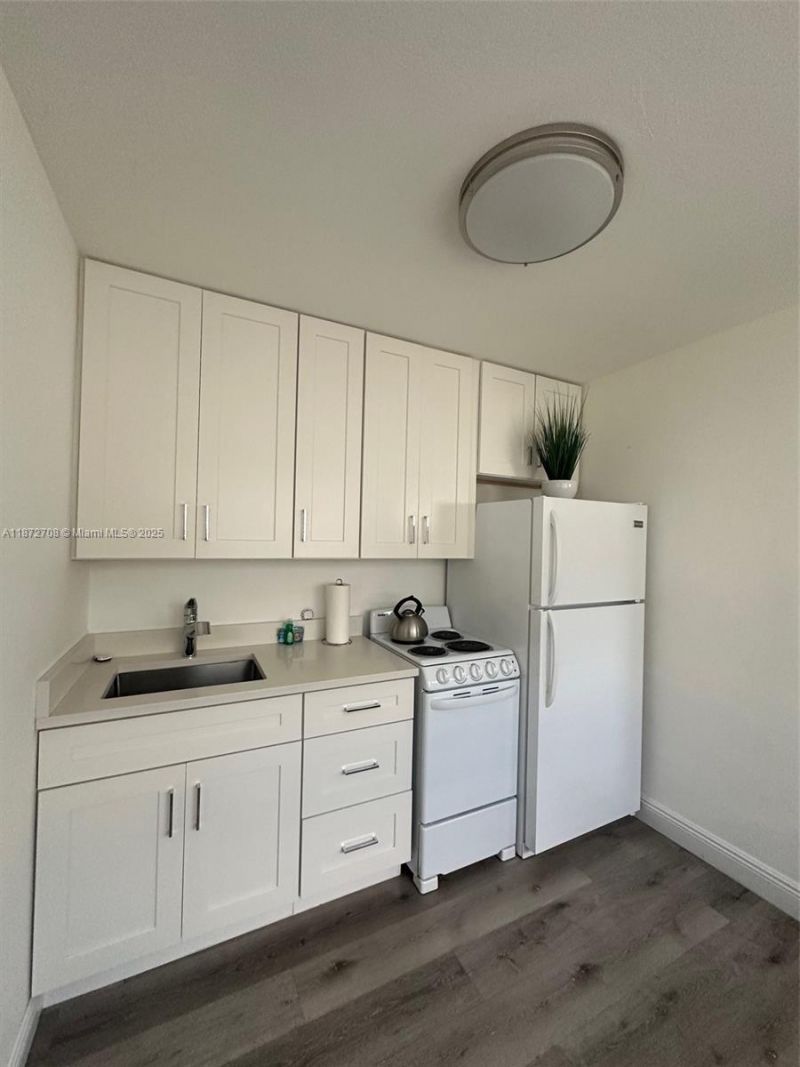 116 SE 9th Ct, Hallandale Beach, FL 33009 Photo