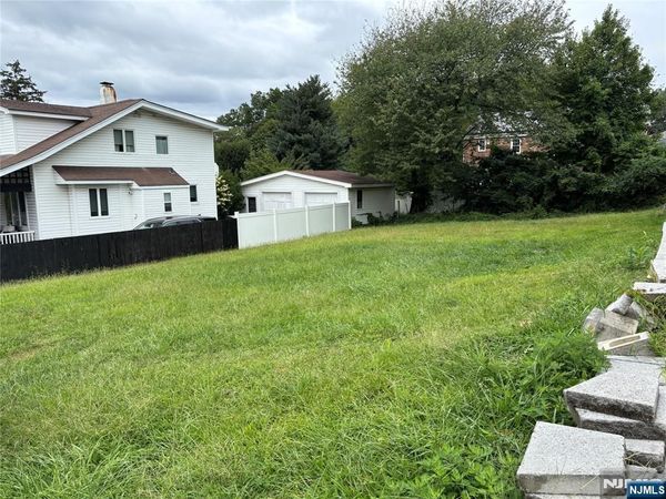 485 Westview Place, FORT LEE, NJ 07024