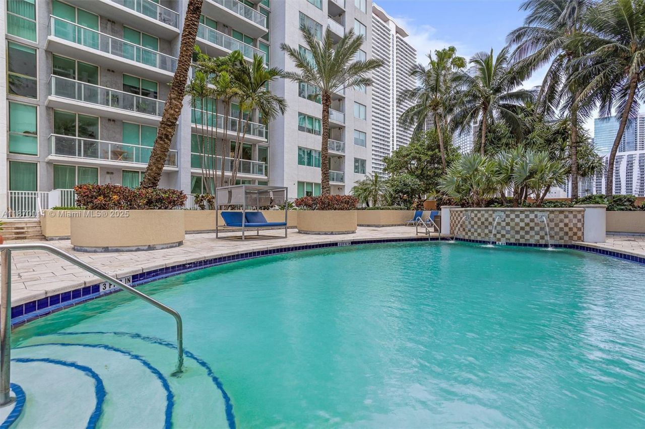 253 NE 2 St, Unit 626, Miami, FL 33132 Photo