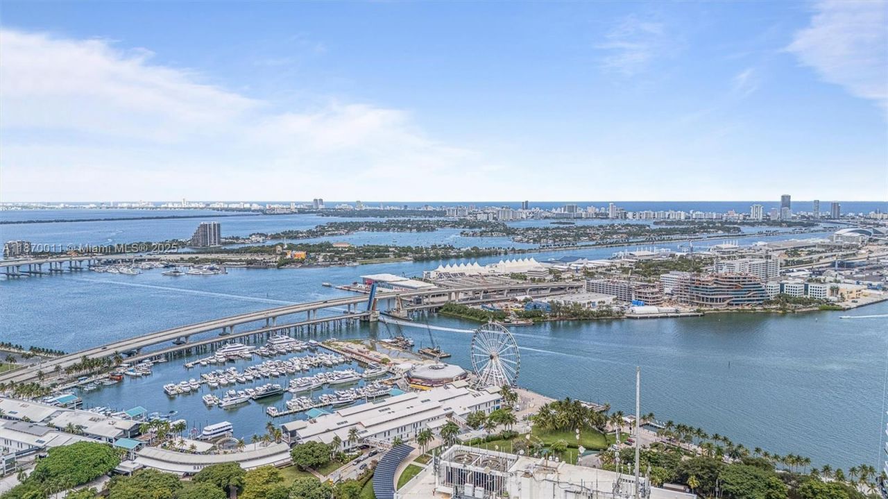 253 NE 2 St, Unit 626, Miami, FL 33132 Photo