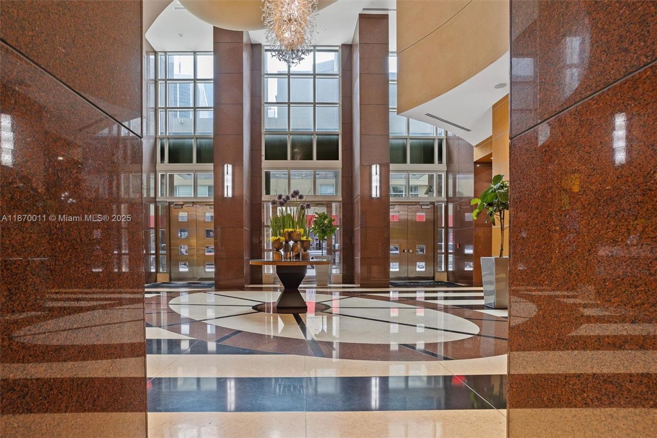 253 NE 2 St, Unit 626, Miami, FL 33132 Photo