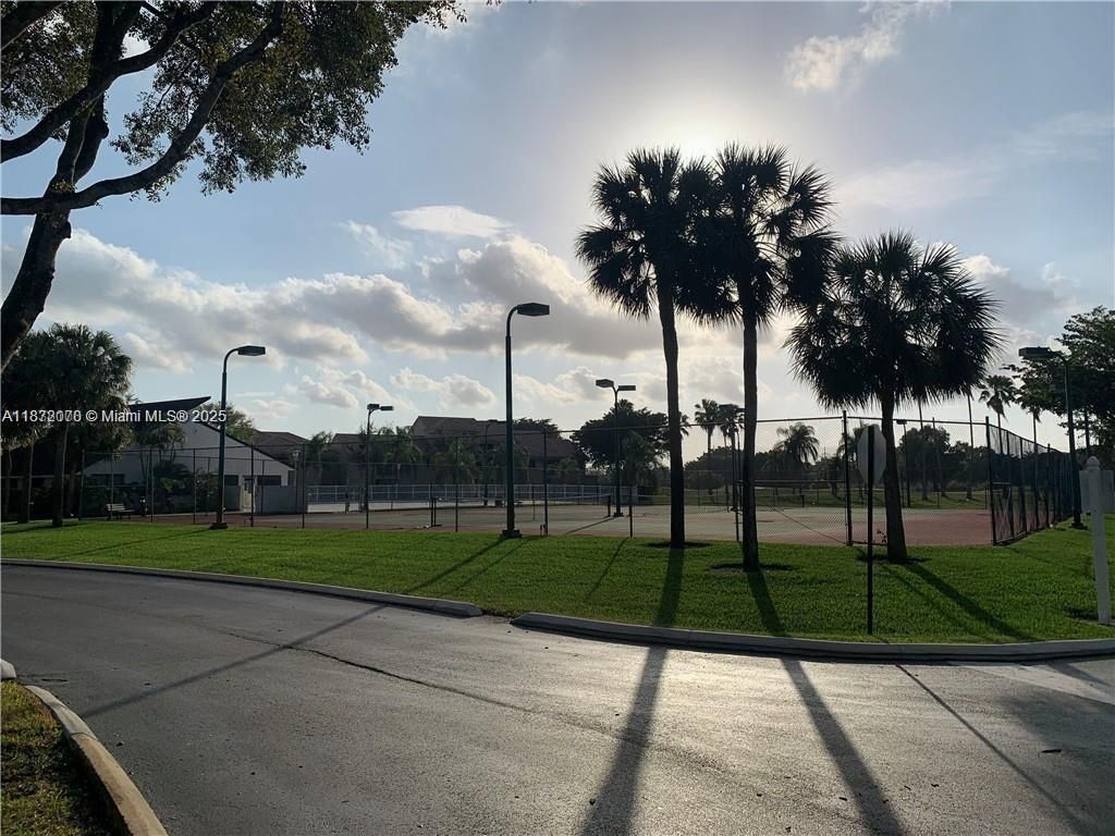 16171 Blatt Blvd, Unit 413, Weston, FL 33326 Photo