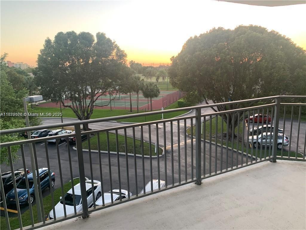 16171 Blatt Blvd, Unit 413, Weston, FL 33326 Photo