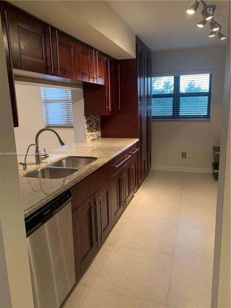 16171 Blatt Blvd, Unit 413, Weston, FL 33326 Photo