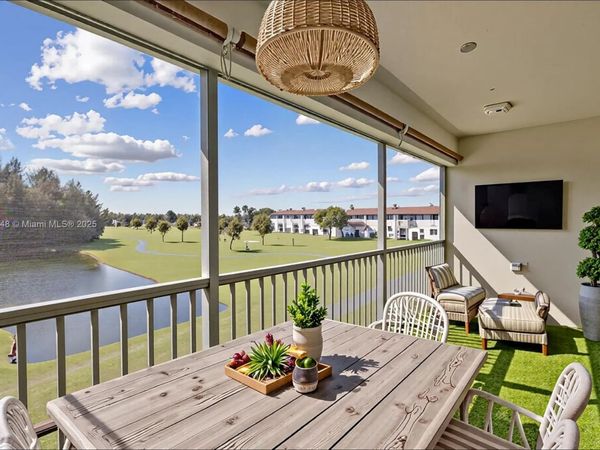 900 SW 125th Way, Unit 412R, Pembroke Pines, FL 33027