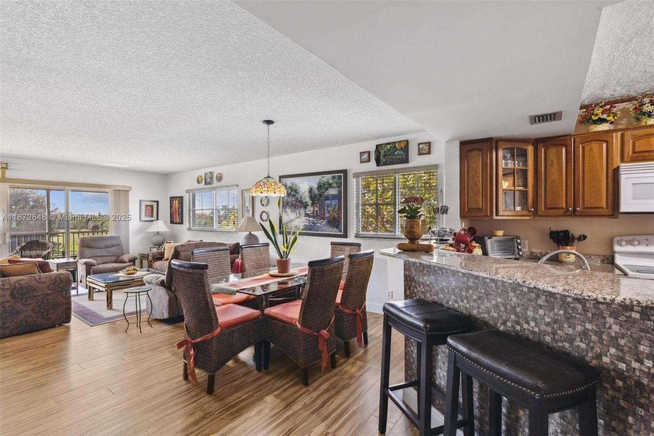 900 SW 125th Way, Unit 412R, Pembroke Pines, FL 33027 Photo