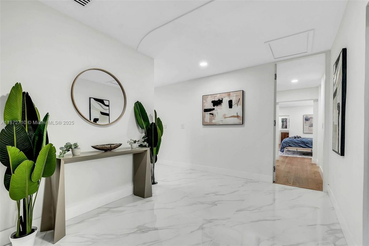 6565 SW 134th Dr, Pinecrest, FL 33156 Photo