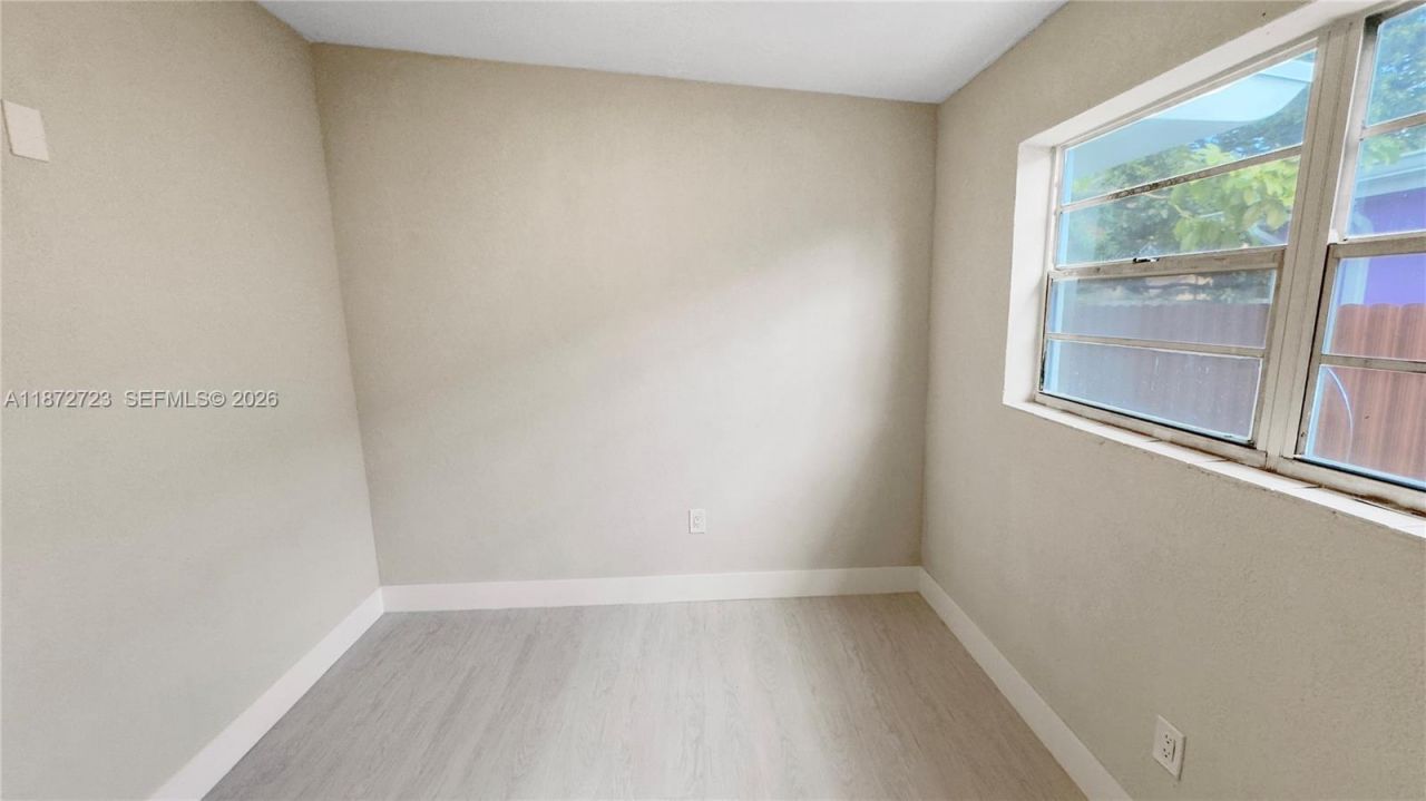 1557-55 NW 66th St, Miami, FL 33147 Photo