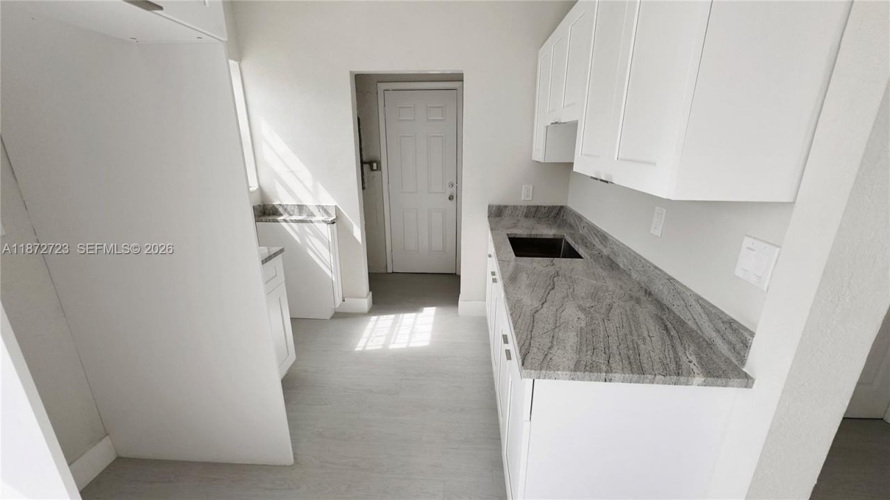 1557-55 NW 66th St, Miami, FL 33147 Photo