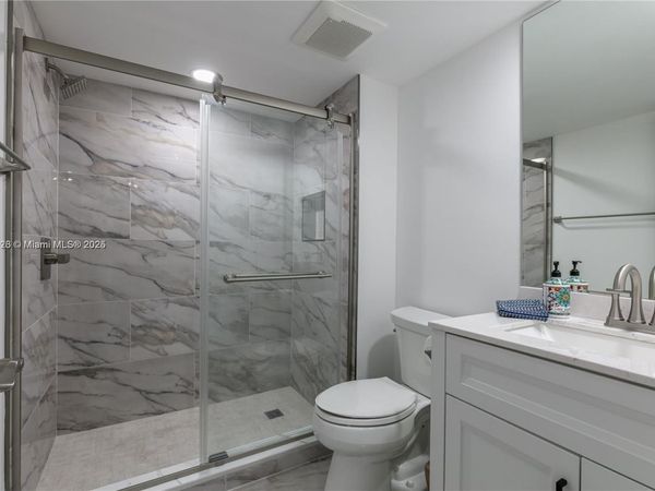 4550 NW 18th Ave, Unit 709, Deerfield Beach, FL 33064