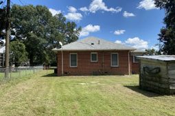 2705 College photo 4