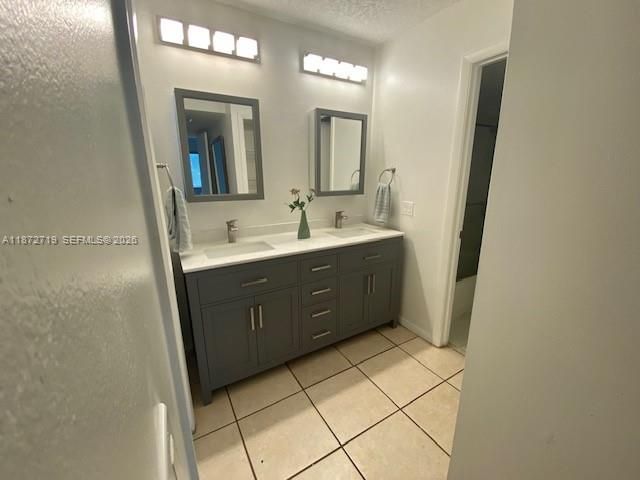 437 Lakeview Dr, Unit 201, Weston, FL 33326 Photo