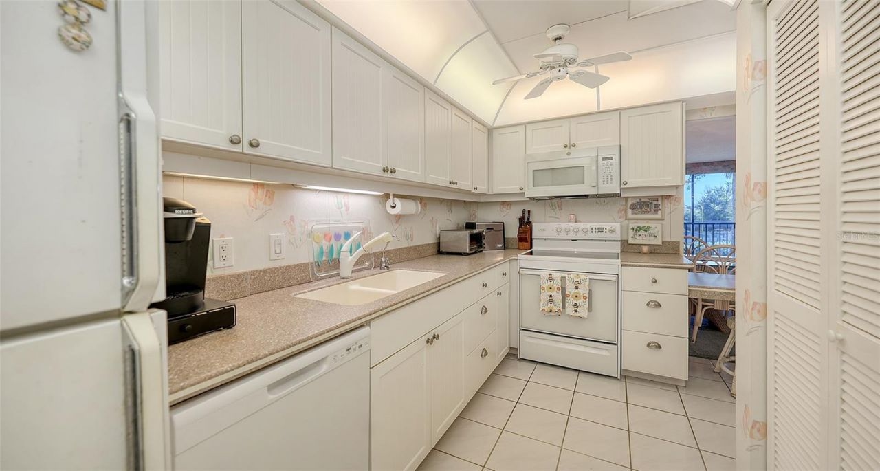 1975 Gulf Of Mexico Drive, Unit G4-206, Longboat Key, FL 34228 Photo