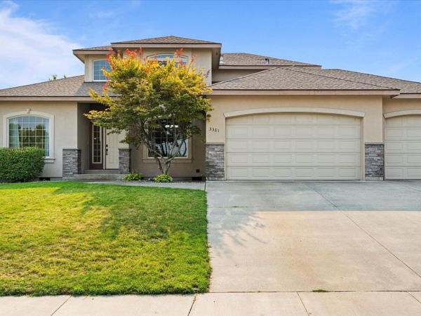3381 Nottingham Dr, Richland, WA 99352