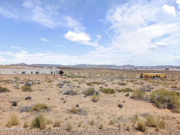 451 Ticaboo Canyon Drive, Unit 33, Page, AZ 86040
