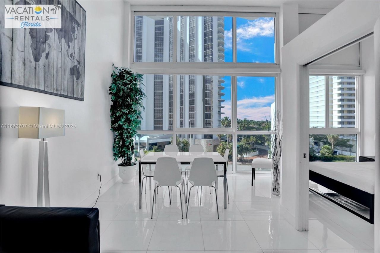 5445 Collins Ave, Unit BAY-14, Miami Beach, FL 33140 Photo
